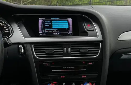 AUDI A4 