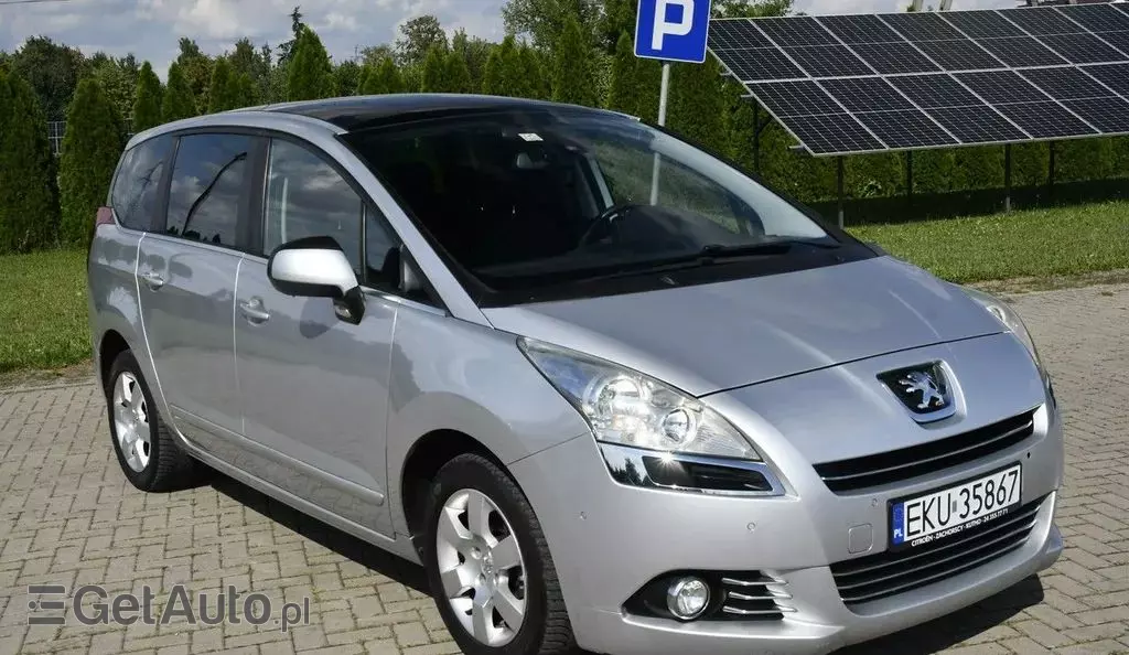 PEUGEOT 5008 