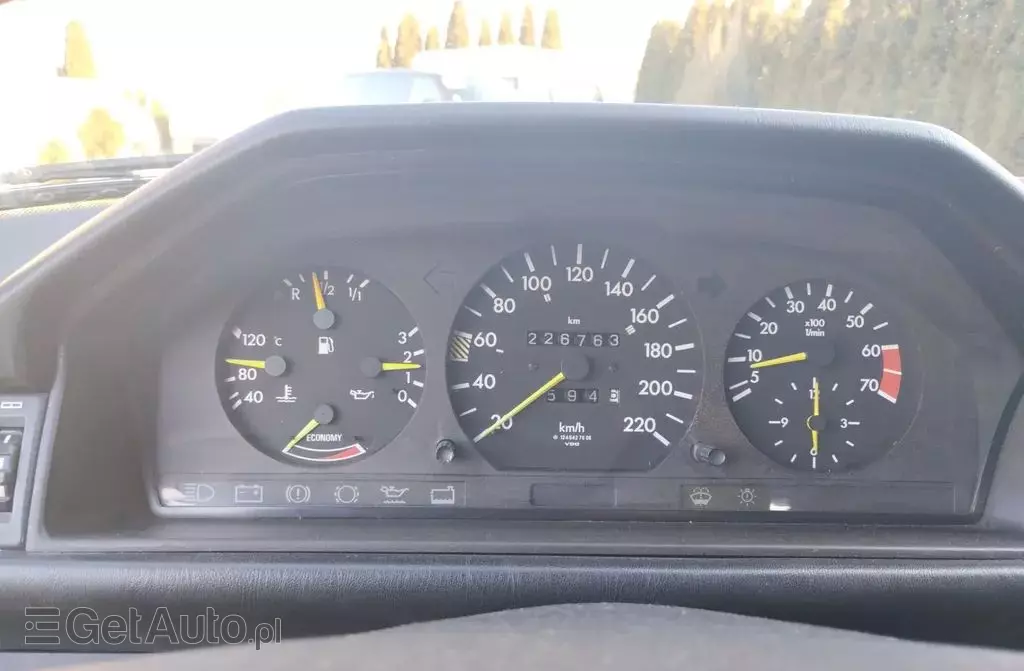 MERCEDES-BENZ Klasa E 