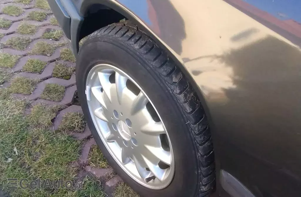 MERCEDES-BENZ Klasa E 