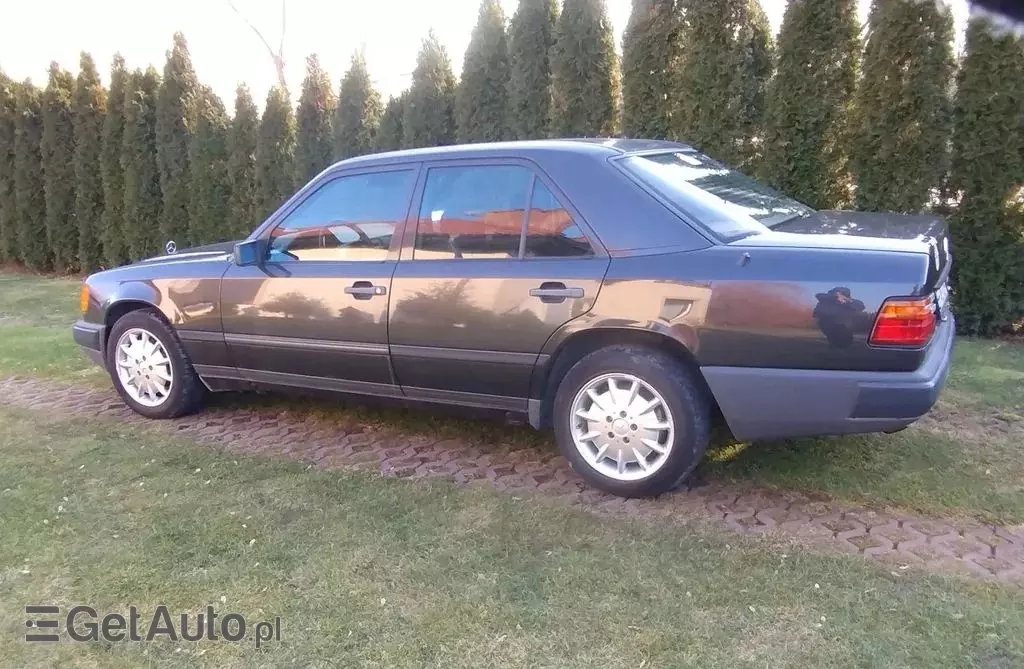 MERCEDES-BENZ Klasa E 