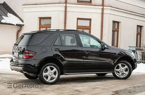 MERCEDES-BENZ ML 