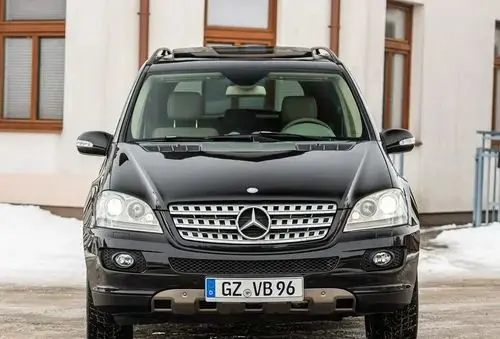 MERCEDES-BENZ ML 