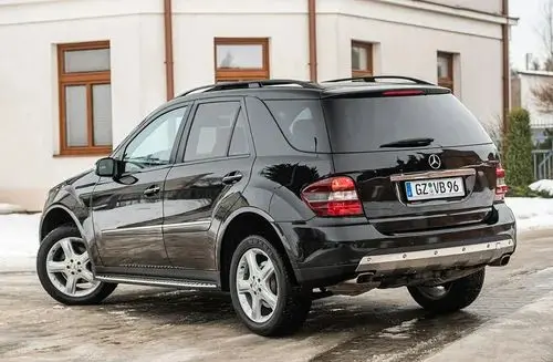 MERCEDES-BENZ ML 