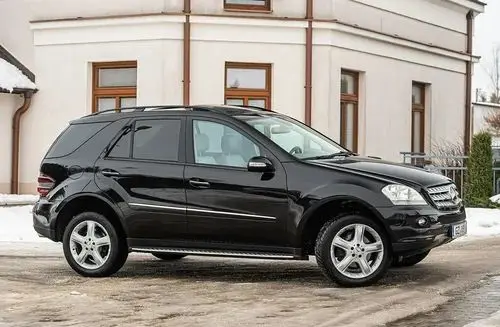 MERCEDES-BENZ ML 