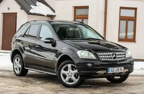 MERCEDES-BENZ ML 