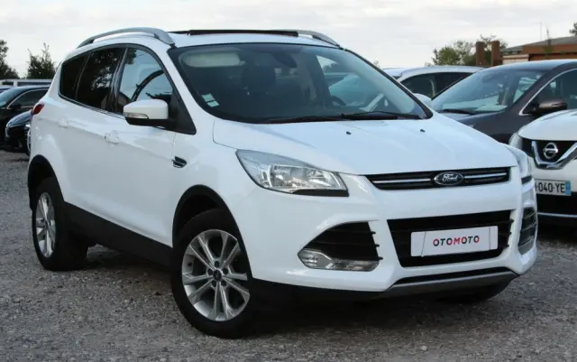 FORD Kuga 2.0 TDCi 2x4 Titanium
