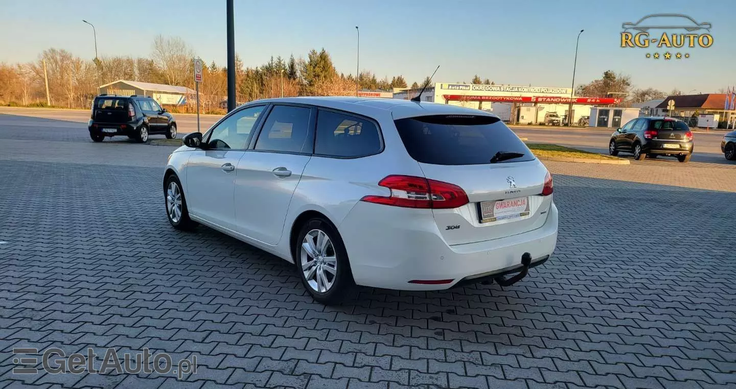 PEUGEOT 308 