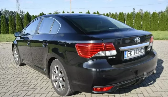 TOYOTA Avensis 