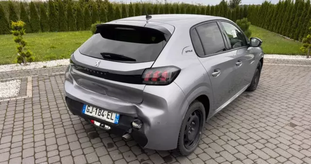 PEUGEOT 208 1.2 PureTech Style S&S
