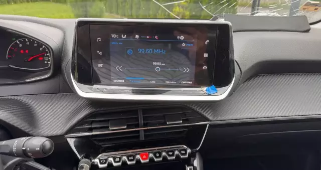 PEUGEOT 208 1.2 PureTech Style S&S
