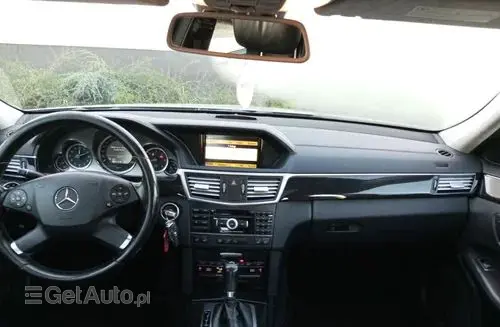 MERCEDES-BENZ Klasa E 