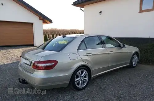 MERCEDES-BENZ Klasa E 