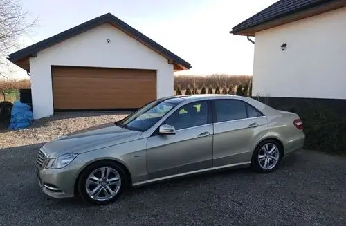 MERCEDES-BENZ Klasa E 