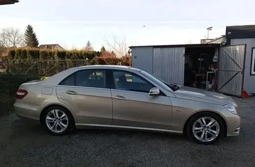 MERCEDES-BENZ Klasa E 