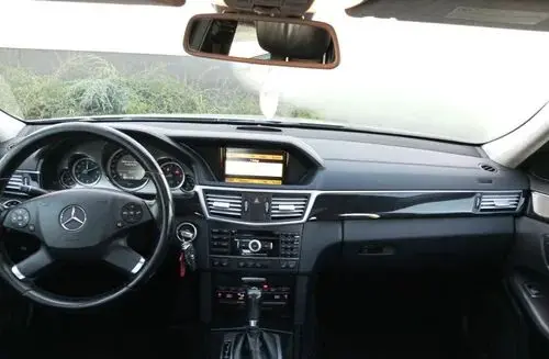 MERCEDES-BENZ Klasa E 