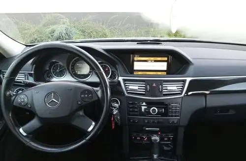 MERCEDES-BENZ Klasa E 