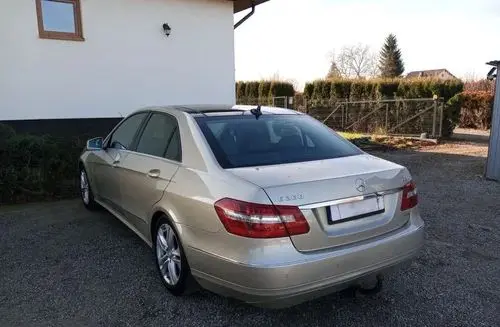 MERCEDES-BENZ Klasa E 
