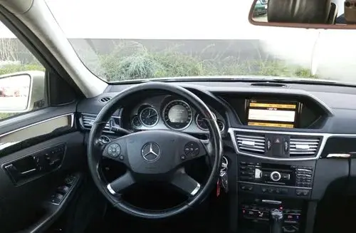 MERCEDES-BENZ Klasa E 