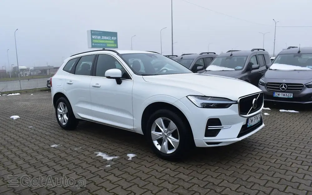 VOLVO XC 60 B4 D AWD Momentum Pro
