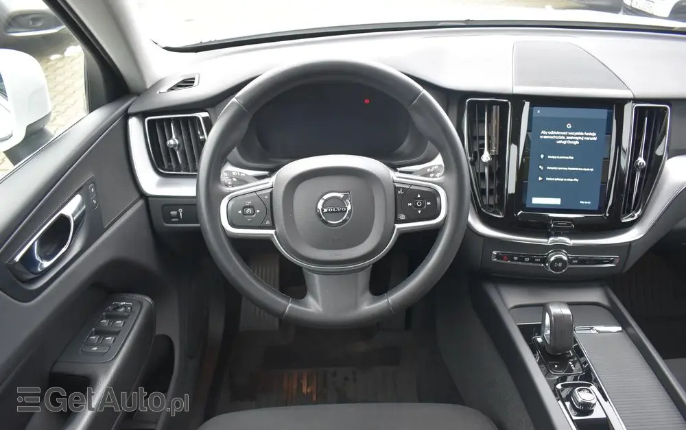 VOLVO XC 60 B4 D AWD Momentum Pro
