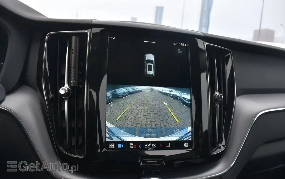 VOLVO XC 60 B4 D AWD Momentum Pro