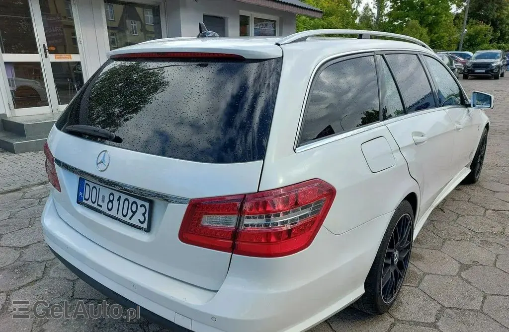 MERCEDES-BENZ Klasa E 