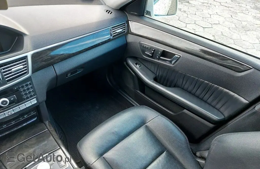 MERCEDES-BENZ Klasa E 