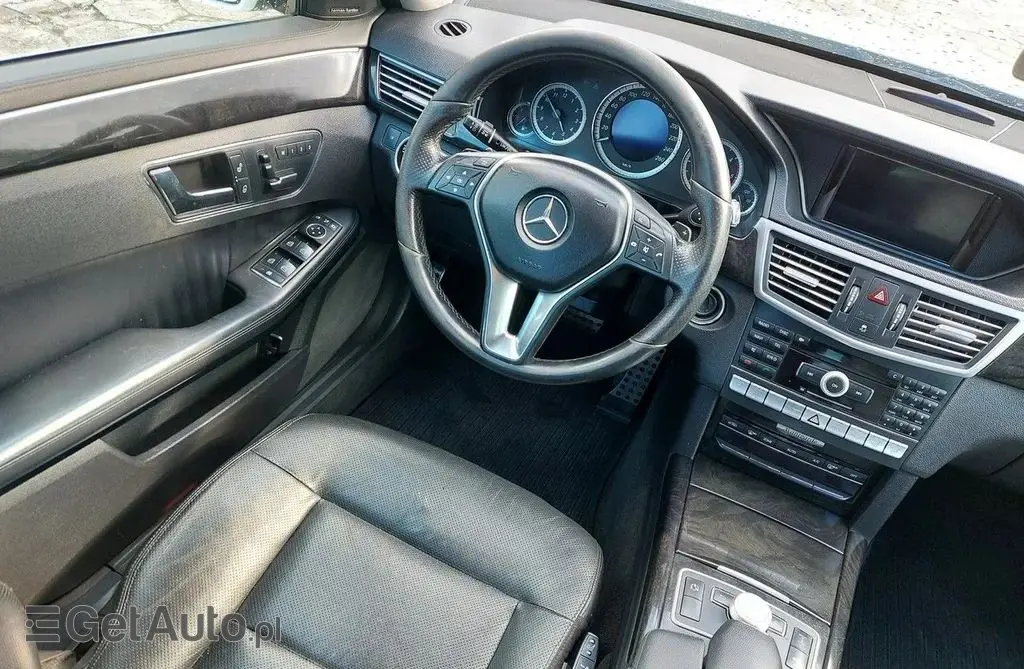 MERCEDES-BENZ Klasa E 