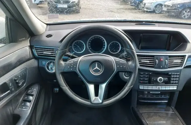 MERCEDES-BENZ Klasa E 