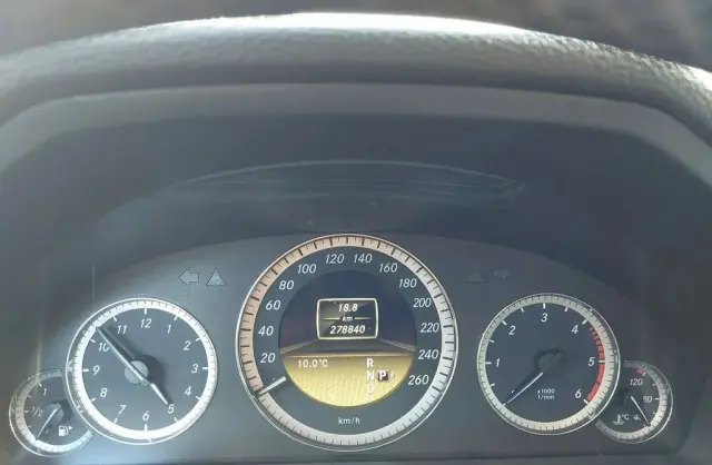 MERCEDES-BENZ Klasa E 