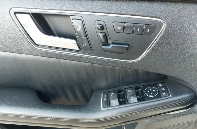 MERCEDES-BENZ Klasa E 