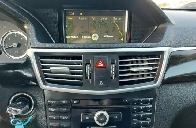 MERCEDES-BENZ Klasa E 