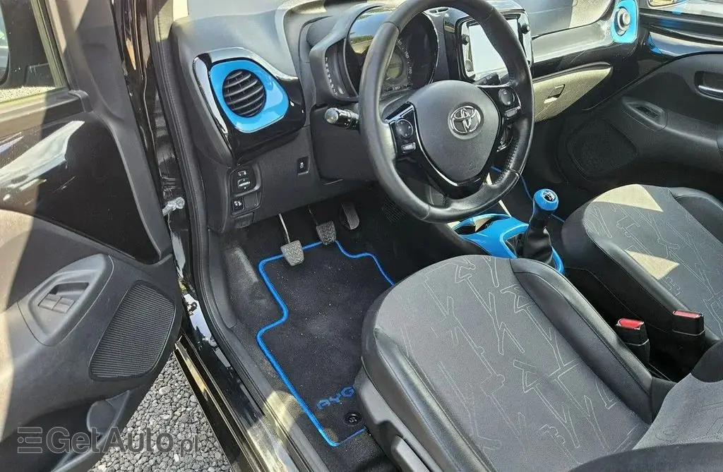 TOYOTA Aygo 