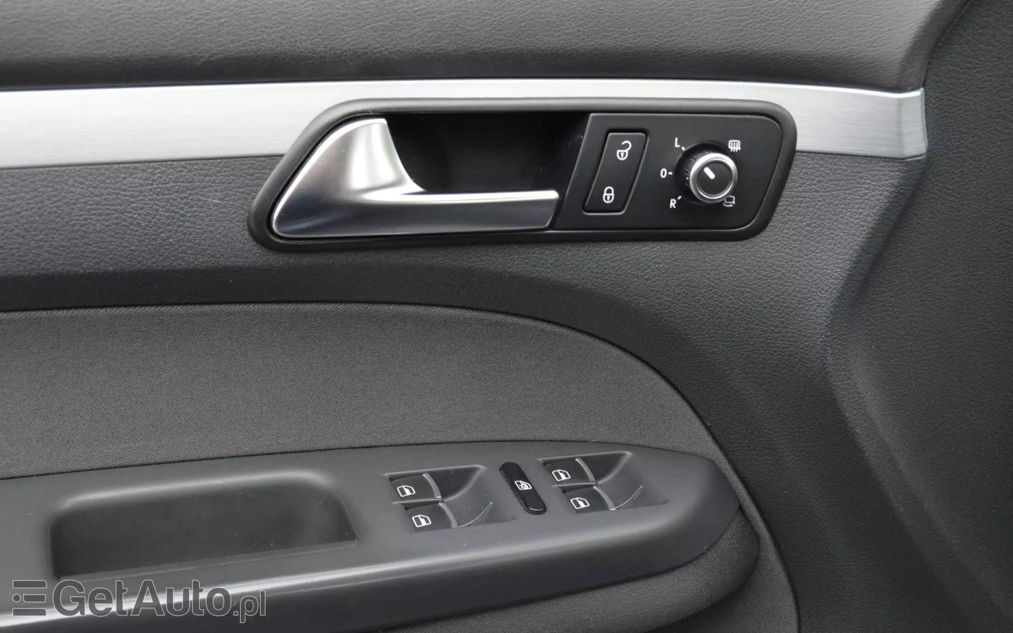 VOLKSWAGEN Touran 2.0 TDI DPF BlueMotion Technology Highline