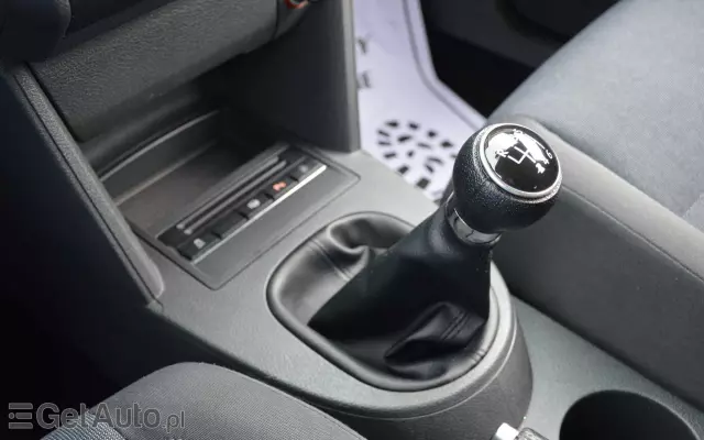 VOLKSWAGEN Touran 2.0 TDI DPF BlueMotion Technology Highline