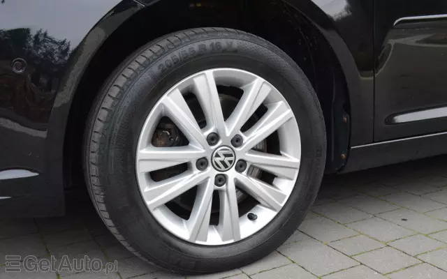 VOLKSWAGEN Touran 2.0 TDI DPF BlueMotion Technology Highline