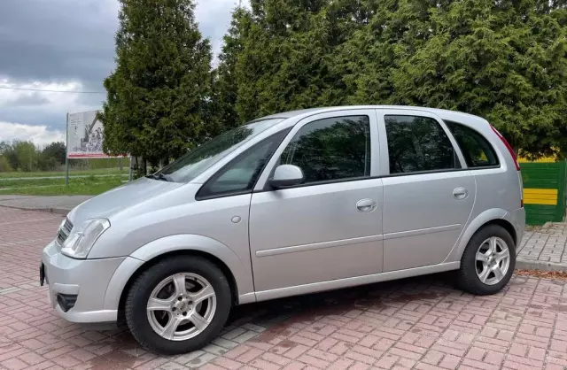 OPEL Meriva 