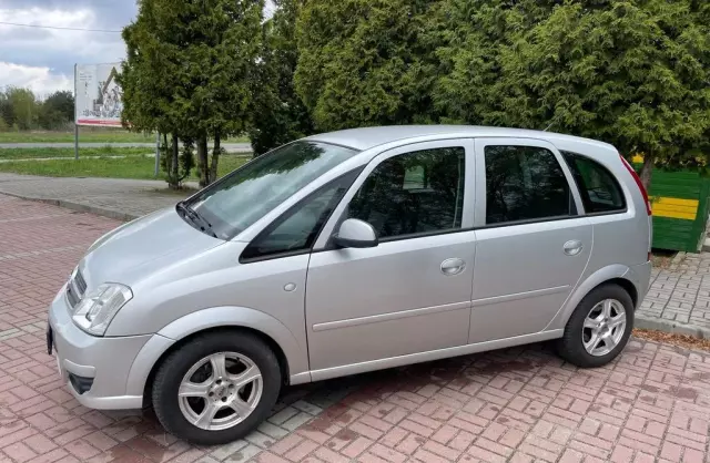 OPEL Meriva 