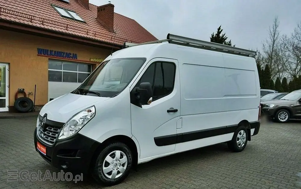 RENAULT Master 
