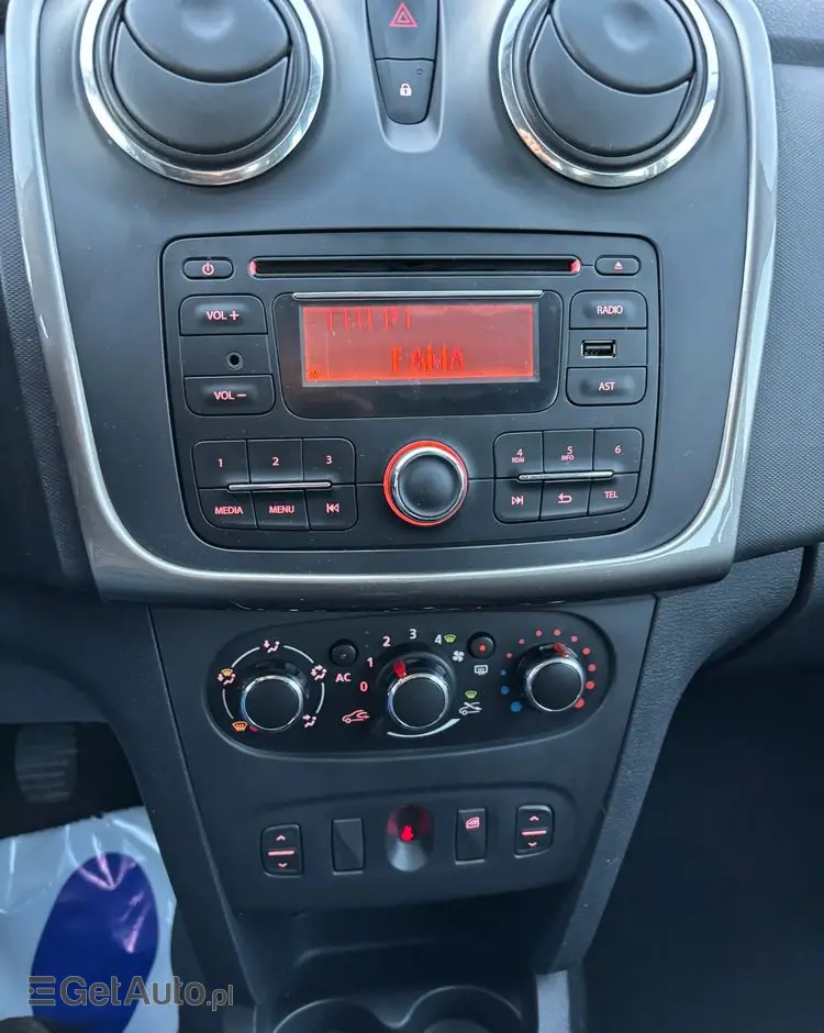 DACIA Logan 1.2 16V 75 Laureate