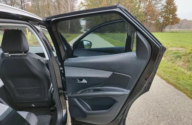 PEUGEOT 3008 1.6 BlueHDi (120 KM) Automatic S&S