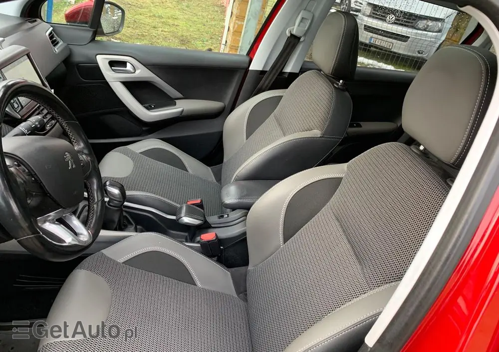 PEUGEOT 2008 PureTech 110 Stop&Start Crossway