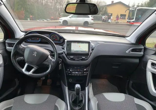 PEUGEOT 2008 PureTech 110 Stop&Start Crossway