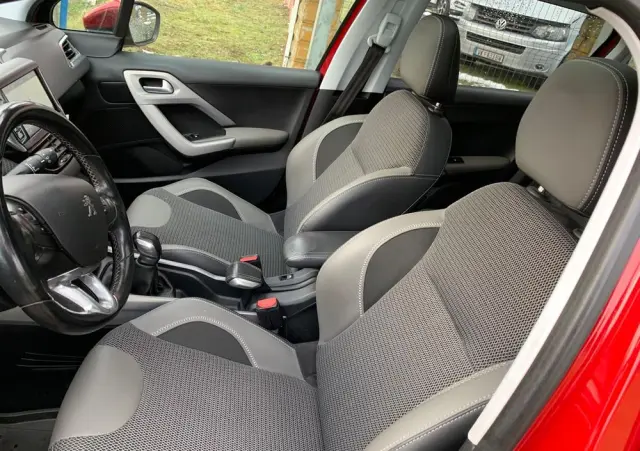 PEUGEOT 2008 PureTech 110 Stop&Start Crossway