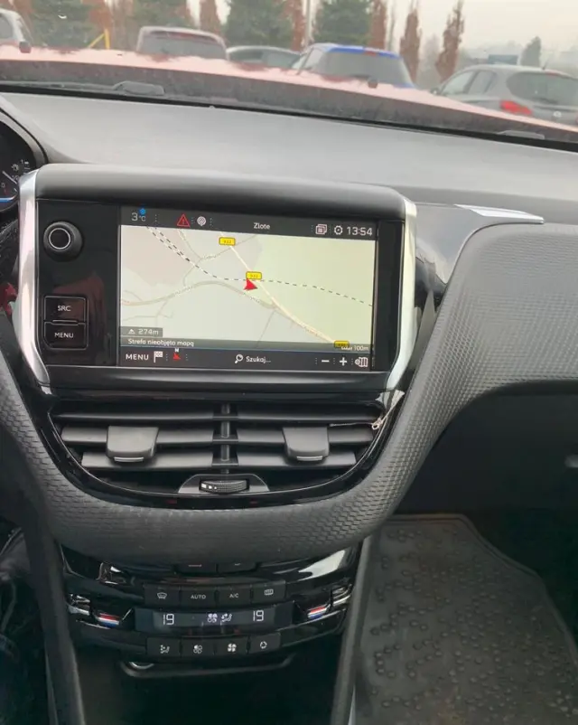 PEUGEOT 2008 PureTech 110 Stop&Start Crossway