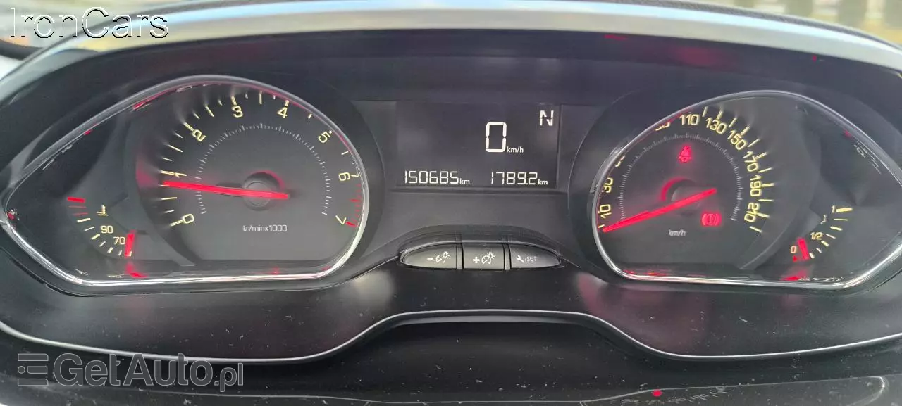 PEUGEOT 208 Allure Aut.