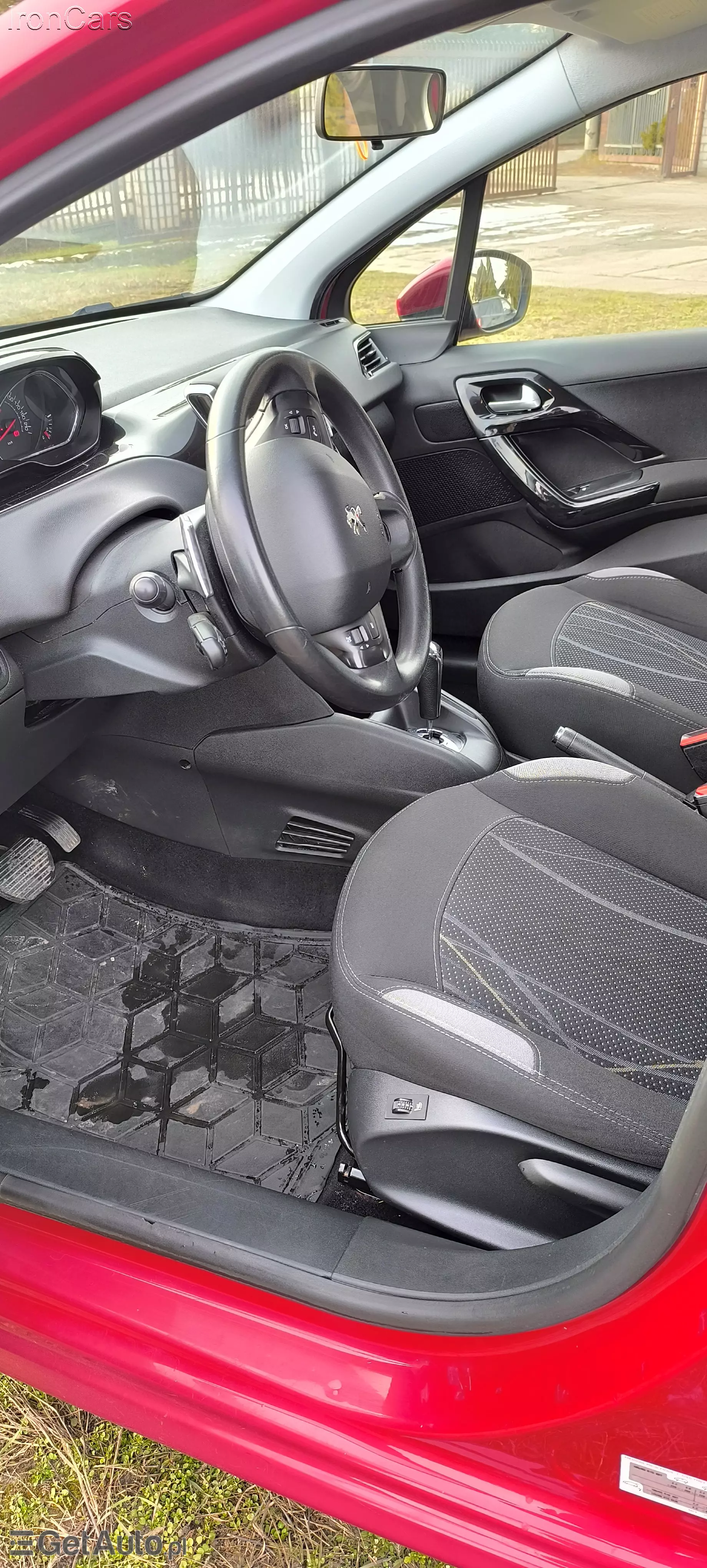 PEUGEOT 208 Allure Aut.