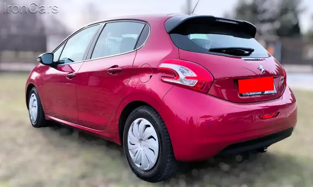 PEUGEOT 208 Allure Aut.