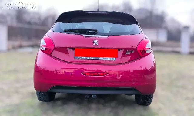 PEUGEOT 208 Allure Aut.